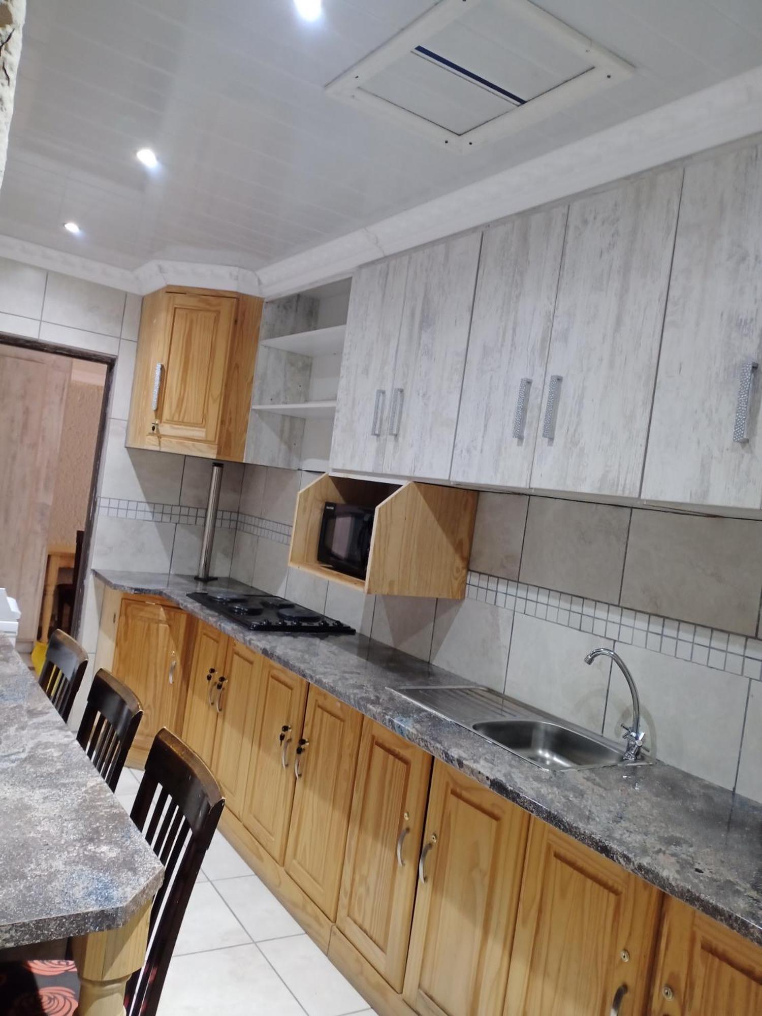 Baobab Tree Guest House Блумфонтейн Екстер'єр фото